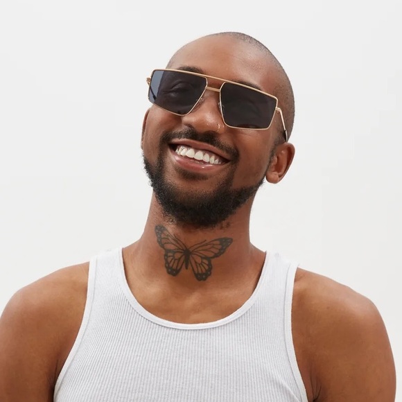 OTRA Gold Frame Sunglasses NWT - Picture 6 of 12